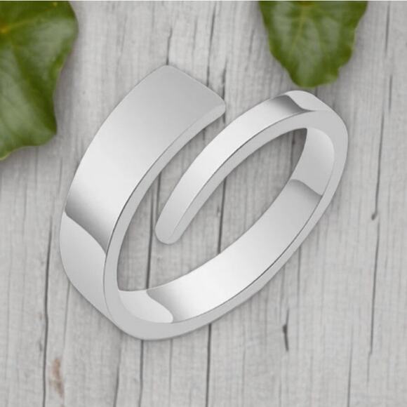 NEW 18K white gold plated geometric stackable open ring jewelry size 8 B22B - Picture 4 of 5